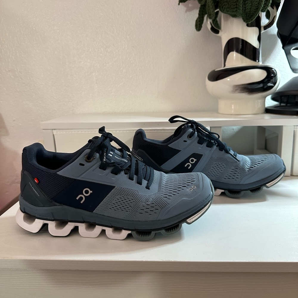 On Running Women's Gray Running Shoes